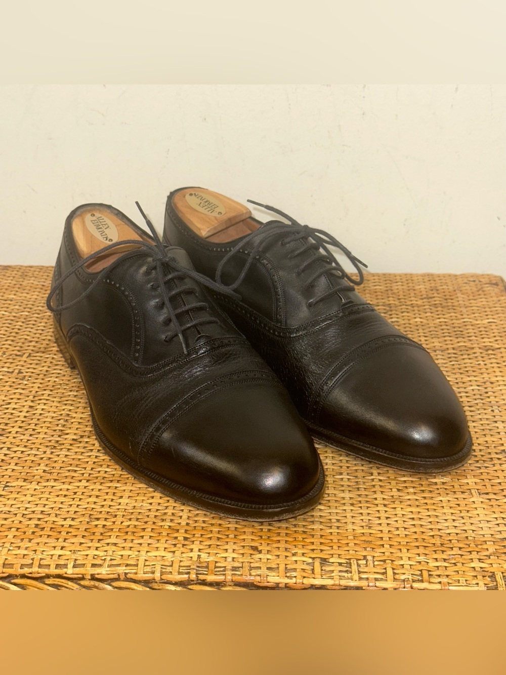 Mezlan Florence Black Leather Semi Brogue Cap Toe Men's SZ 11M Lace Up Office
